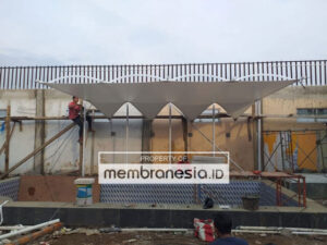 desain tenda membrane kolam renang