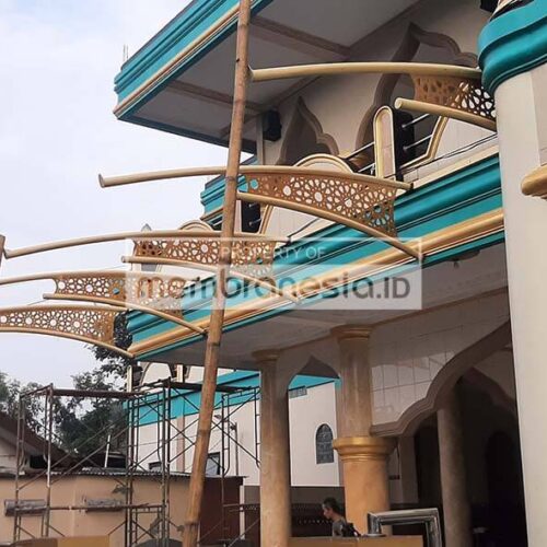 rangka kanopi masjid dengan cuttingan plat motif islamic