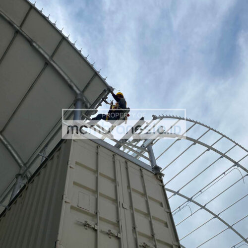 instalasi kain membrane kanopi