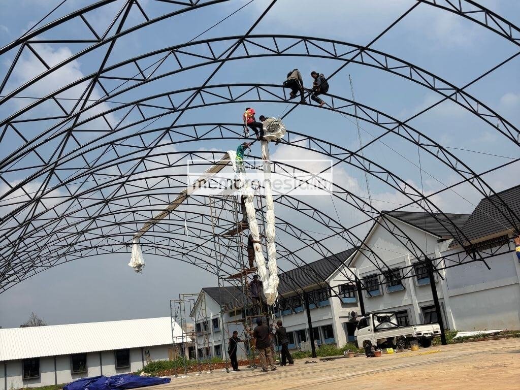 pasang kain membran atap kanopi